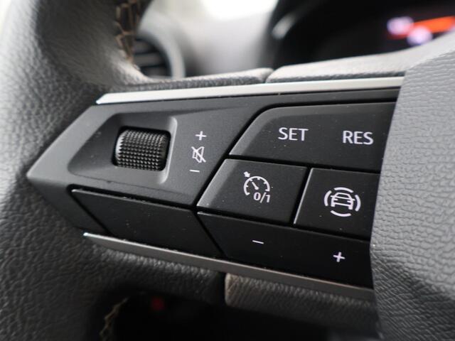 Seat IBIZA 1.0 EcoTSI Style | 95 PK | Virtual Cockpit | Multifunctioneel stuurwiel | Parkeersensoren |