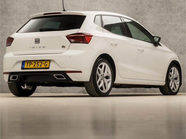 Seat IBIZA 1.0 TSI FR Intense Sport (APPLE CARPLAY, GROOT NAVI, CLIMATE, STOELVERWARMING, SPORTSTOELEN, LED KOPLAMPEN, CAMERA, ADAPTIVE CRUISE, NIEUWE APK, NIEUWSTAAT)