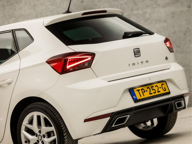 Seat IBIZA 1.0 TSI FR Intense Sport (APPLE CARPLAY, GROOT NAVI, CLIMATE, STOELVERWARMING, SPORTSTOELEN, LED KOPLAMPEN, CAMERA, ADAPTIVE CRUISE, NIEUWE APK, NIEUWSTAAT)