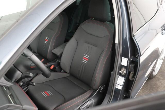 Seat IBIZA 1.0 TSI FR Intens | Stoelverwarming | Adaptive cruise | BEATS Pack | Full LED | Carplay | DAB | Camera | Climate control