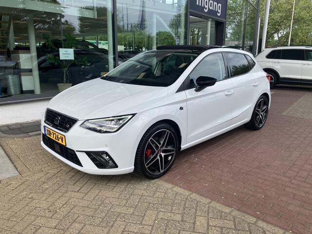 Seat IBIZA 1.5 TSI EVO FR Business Intense / Panoramadak / Full Led / Leder / Keyless / Stoelverwarming / 18 Inch / 150PK