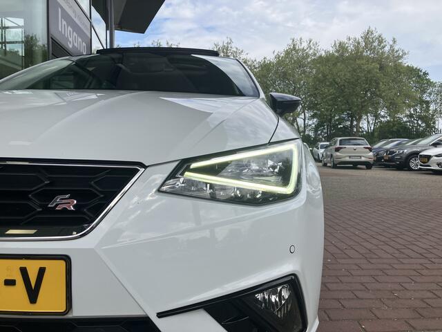 Seat IBIZA 1.5 TSI EVO FR Business Intense / Panoramadak / Full Led / Leder / Keyless / Stoelverwarming / 18 Inch / 150PK