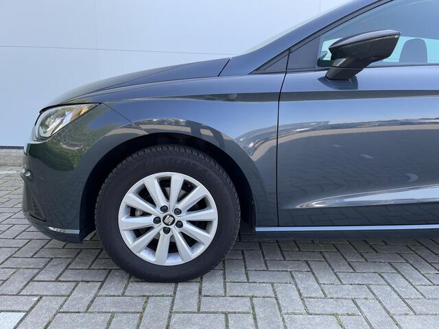 Seat IBIZA 1.0 TSI Style Business Intense / Navigatie / Camera /