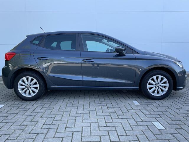 Seat IBIZA 1.0 TSI Style Business Intense / Navigatie / Camera /