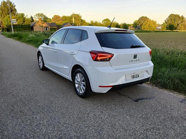 Seat IBIZA 1.0 TSI Excellence + LED + Navi + Camera + Winter pakk. etc. etc.