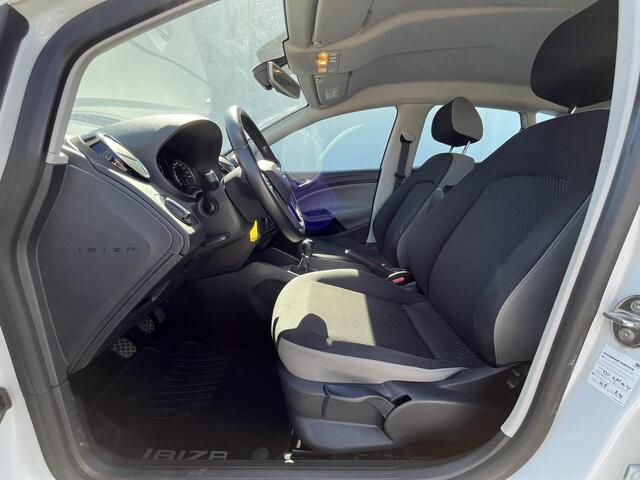 Seat IBIZA 1.0 EcoTSI Style / Navigatie full map / Apple Carplay & Android Auto / Parkeersensoren achter / Cruise Control / Airco / Radio