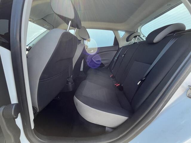 Seat IBIZA 1.0 EcoTSI Style / Navigatie full map / Apple Carplay & Android Auto / Parkeersensoren achter / Cruise Control / Airco / Radio