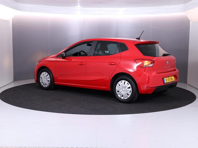Seat IBIZA 1.0 TSI Style Business Intense 95 PK | Navigatie Parkeersensoren | Airco | Cruise controle