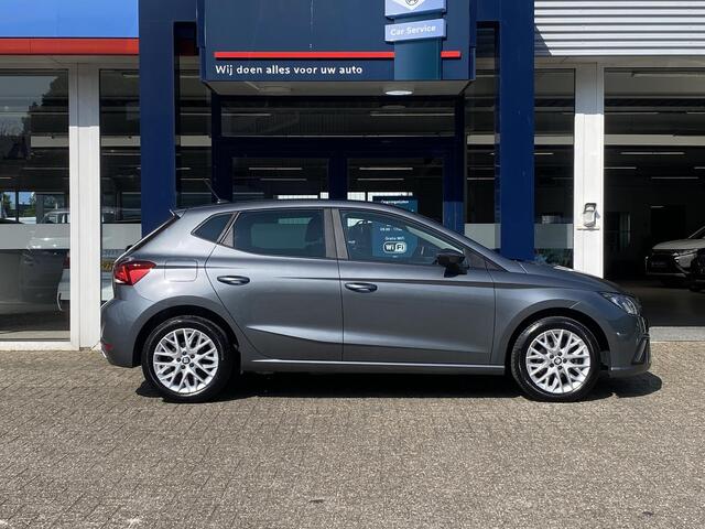 Seat IBIZA 1.0 TSI Style / Cruise-Control / Climate-Control / Stoelverwarming / Apple-Carplay & Android-Auto / Radio-Bluetooth / Navi / Armsteun-Voor / Getint-Glas / Elektr.-Pakket / PDC-Achter / 16'' LMV / ENZ.