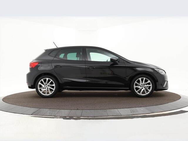 Seat IBIZA 1.5 Tsi 150pk DSG Sport · Apple/Android Car Play · P-Sensoren · Cruise Control · DAB · Climatronic · 17'' Inch ·