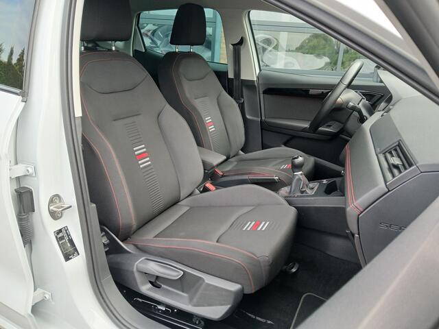 Seat IBIZA 1.0 TSI FR Business Intense + Navigatie + LED + 18 inch etc.