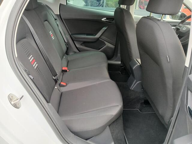 Seat IBIZA 1.0 TSI FR Business Intense + Navigatie + LED + 18 inch etc.