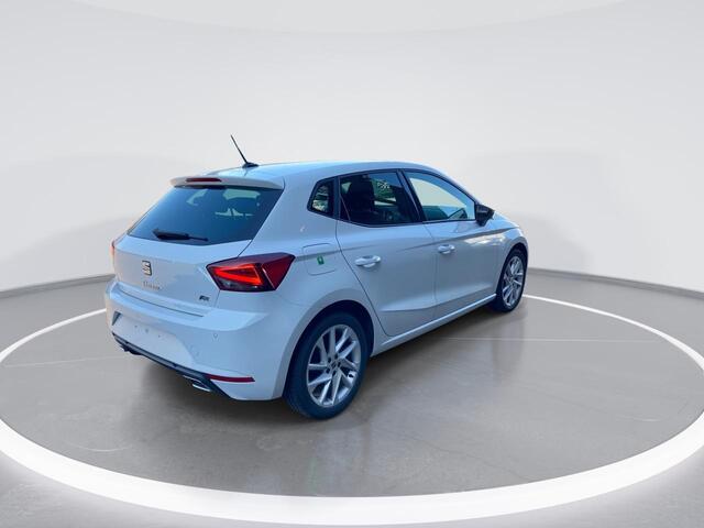 Seat IBIZA 1.0TSI/95PK FR · Navigatie · App connect · Parkeersensoren · Garantie tot mei 2028 of 80000km.