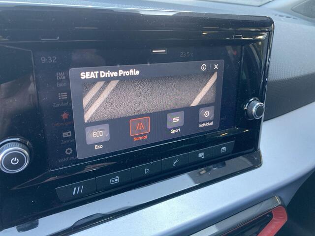 Seat IBIZA 1.0TSI/95PK FR · Navigatie · App connect · Parkeersensoren · Garantie tot april 2028 of 80000km.