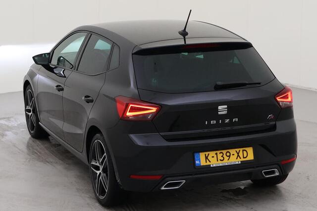 Seat IBIZA 1.0 TSI FR Business Intense Plus / CAMERA/ PARK. SENSOREN/ LED/ VIRTUAL COCKPIT/ GETINT GLAS/ NAVI/ CLIMA/ 17" LMV