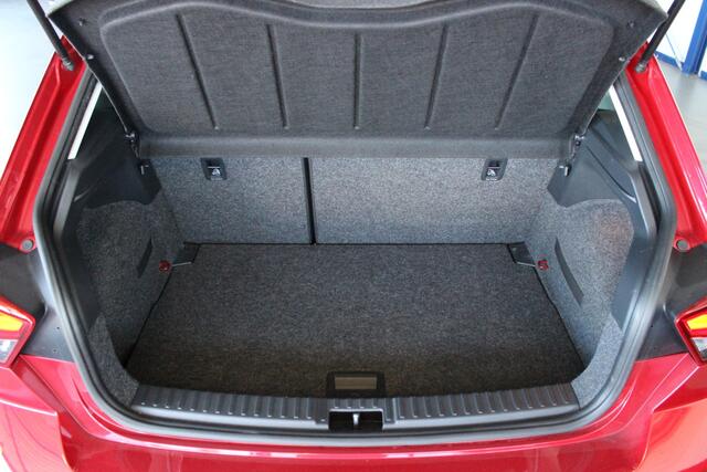 Seat IBIZA 1.0 TSI FR Business Intense Pano | Camera | Virtual Cockpit | LED | Stoelverw. | Carplay | Camera | Navi | Cruise | 17" LMV | PDC V+A