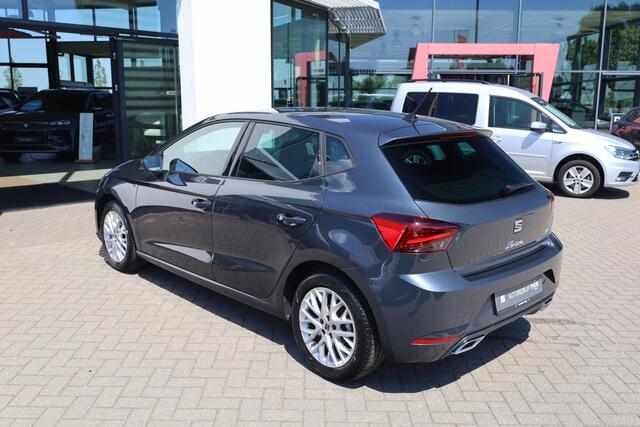 Seat IBIZA 1.0 EcoTSI FR 110PK / 81kW Apple Carplay & Android Auto, achteruitrijcamera, verwarmbare voorstoelen, navigatie, full LED koplampen, grootlichtassistent, adaptive cruise control (ACC), Travel Assist incl. file assistent, getint glas achter, elektrisch ver