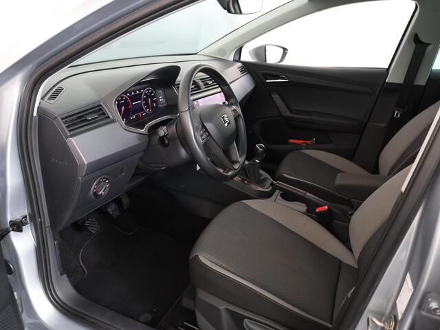 Seat IBIZA 1.0 TSI Style Business Intense Plus 95 pk | Navigatie | Parkeersensoren | Achteruitrijcamera | Stoelverwarming | Beats audio |