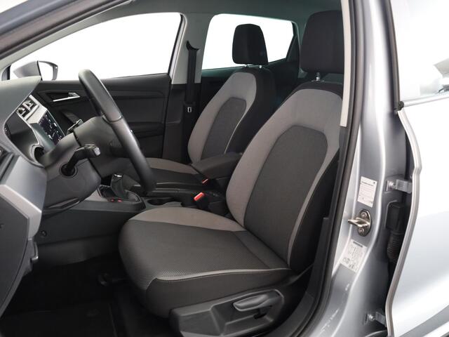 Seat IBIZA 1.0 TSI Style Business Intense Plus 95 pk | Navigatie | Parkeersensoren | Achteruitrijcamera | Stoelverwarming | Beats audio |