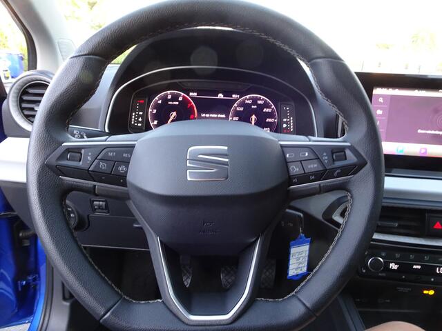 Seat IBIZA 1.0 EcoTSI Style Business Connect Automatische airco, navigatie, cruise controle, parkeersensoren voor en achter, licht metalen velgen, carplay, enz.