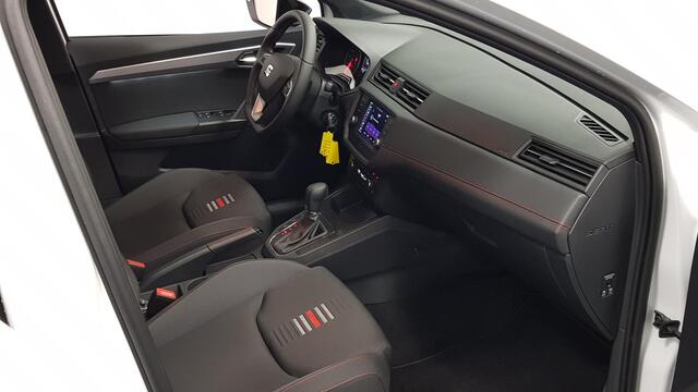 Seat IBIZA 1.0 TSI 110pk DSG FR | DEMO ! | Climate Control | Parkeer sensoren | Verwarmde voorstoelen | DAB | Lichtmetalen velgen