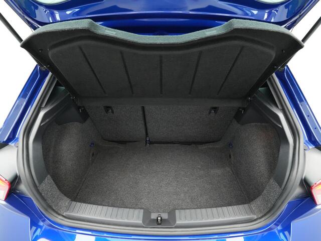 Seat IBIZA 1.0 TSI 115pk FR Business Intense Panorama Beats Audio Navigatie Camera Stoelverwarming 115