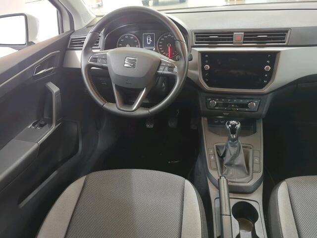 Seat IBIZA 1.0 TSI Style Business Intense / FULL LINK/ PARK. SENSOREN + CAMERA/ CRUISE./ NAVI/ LEDER STUUR