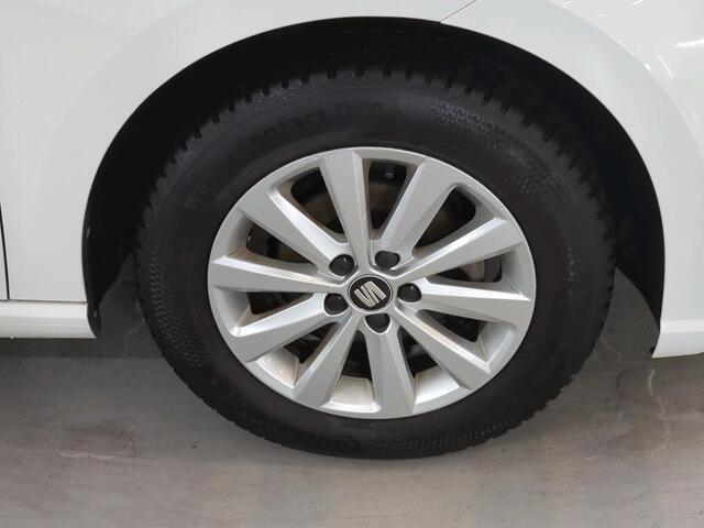 Seat IBIZA 1.0 TSI Style Business Intense / FULL LINK/ PARK. SENSOREN + CAMERA/ CRUISE./ NAVI/ LEDER STUUR