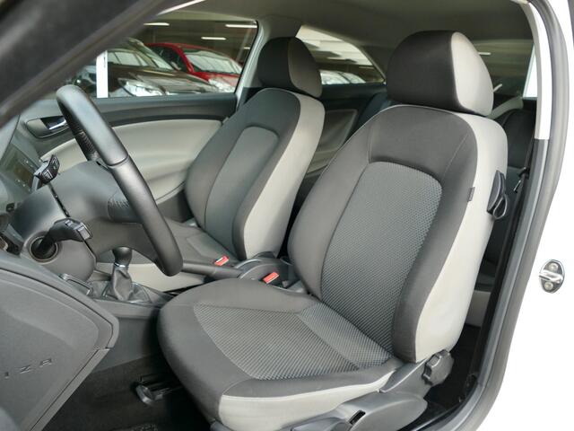 Seat IBIZA 1.2 TSi 90pk | airco | lichtmetalen velgen | all-season-banden