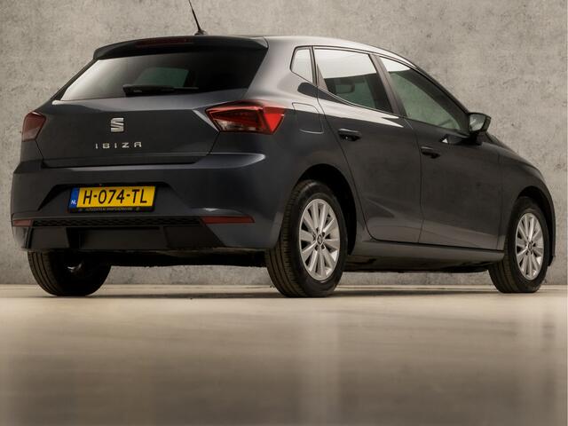 Seat IBIZA 1.0 TSI Sport (APPLE CARPLAY, GROOT NAVI, CAMERA, CLIMATE, CRUISE, SPORTSTOELEN, GETINT GLAS, LM VELGEN, NIEUWE APK, NIEUWSTAAT)