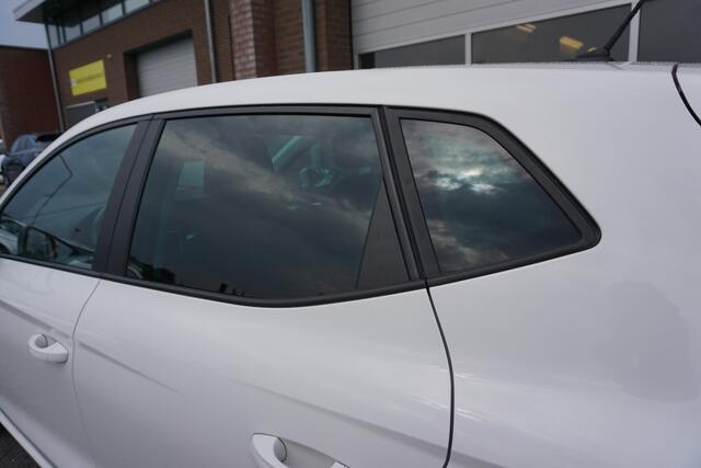 Seat IBIZA 1.0 TSI FR 110PK STYLE - CAMERA - PDC V+A - APPLE CARPLAY/ANDROID - ADAPT. CRUISE- STOELVERWARMING - DAB+ - LANE ASSIST - L.M. VELGEN - PRIVACYGLAS - BLUETOOTH DEALER ONDERHOUDEN - PERFECTE STAAT