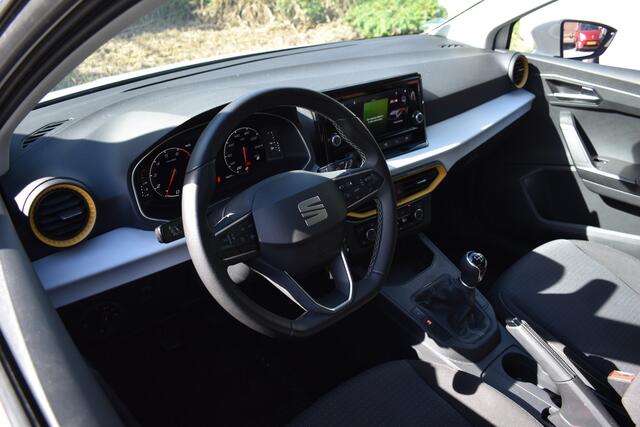 Seat IBIZA TSI 95PK BUSINESS STYLE CRUISE/NAVI/CARPLAY