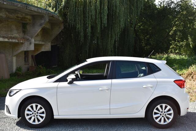 Seat IBIZA TSI 95PK BUSINESS STYLE CRUISE/NAVI/CARPLAY