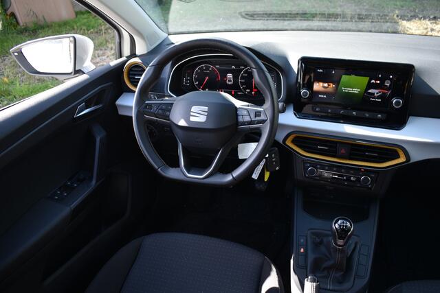 Seat IBIZA TSI 95PK BUSINESS STYLE CRUISE/NAVI/CARPLAY