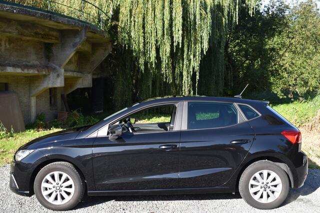 Seat IBIZA TSI 95PK STYLE BUSINESS INTENSE CAMERA/NAVI/CARPLAY