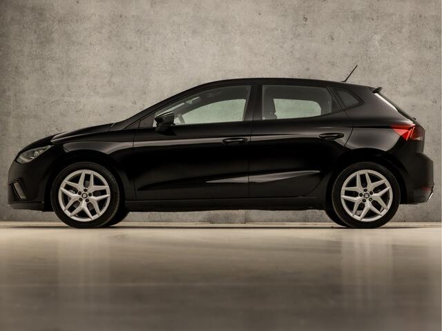 Seat IBIZA 1.0 TSI FR Intense Sport (VIRTUAL COCKPIT, APPLE CARPLAY, LEDER/ALCANTARA, BEATS AUDIO, STOELVERWARMING, SPORTSTOELEN, ADAPTIVE CRUISE, CAMERA, LED KOPLAMPEN, KEYLESS, NIEUWSTAAT)