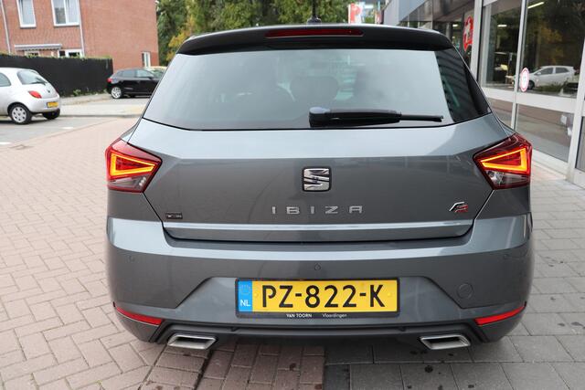 Seat IBIZA 1.0 TSI FR Business Intense. Dealeronderhouden, navigatie.