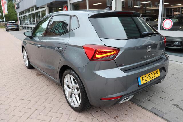 Seat IBIZA 1.0 TSI FR Business Intense. Dealeronderhouden, navigatie.