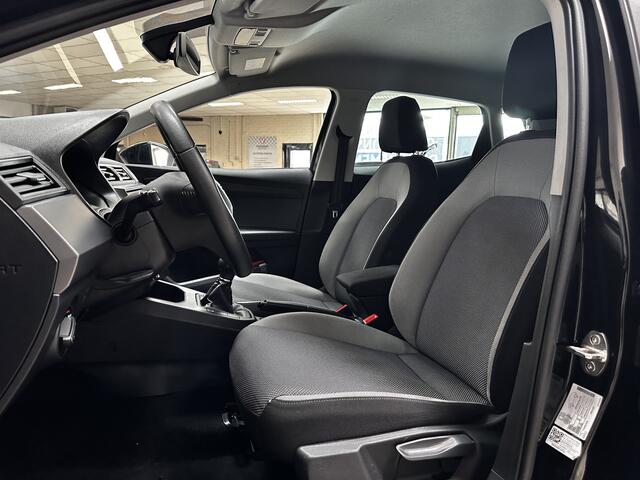 Seat IBIZA 1.0 TSI Style Business Intense/ Apple+Android/ Camera/ LED Dagrijvrl./ Clima/ Navi/ Cruise/ Bluetooth/ Multi.LEDER.Stuur/ Elek.Pakket/ Isofix/ PDC V+A.