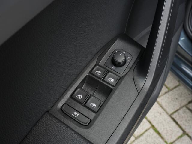 Seat IBIZA 1.0 TSI FR Business Intense Plus | Virtual | Navigatie | LED | Stoelverwarming