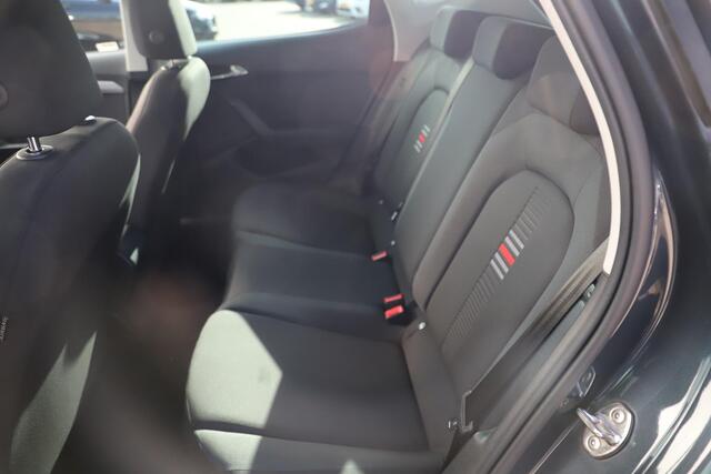 Seat IBIZA 1.6 TDI FR Business Intense Panoramadak 18 inch LMV Beats Audio Navigatie Carplay Android Achteruitrijcamera Climate Cruise Control