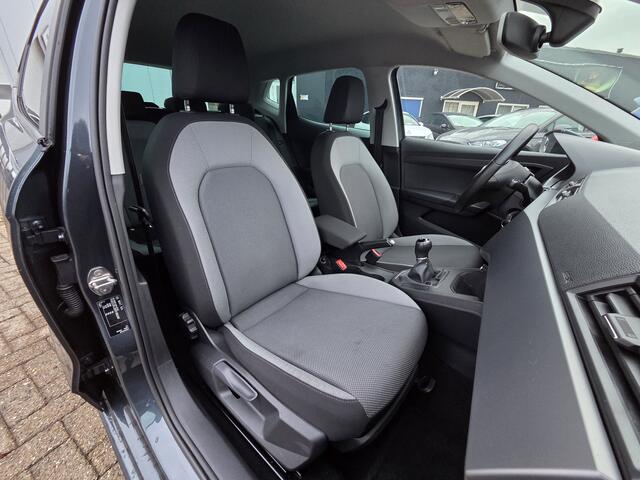 Seat IBIZA 1.0 TSI Style Business Intense NAVIGATIE|APPLE CARPLAY|CRUISE CONTROL|ECC/AIRCO|STOELVERWARMING|BLUE TOOTH TELEFONIE|PDC ACHTER|DEALER ONDERHOUDEN Maandag tot Vrijdag geopend van 09.00 uur tot 20.00 uur en Zaterdag van 09.00 tot 18.00 uur