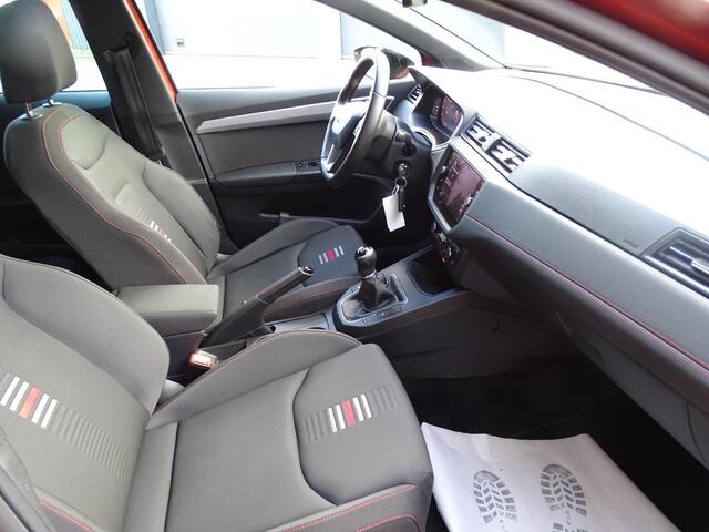 Seat IBIZA 1.0 TSI FR Business Intense FR-UITVOERING | PANORAMADAK | LED PAKKET | NAVIGATIE | VIRTUAL DISPLAY | PARKEERSENSOREN | CRUISE CONTROL | DAB RADIO |