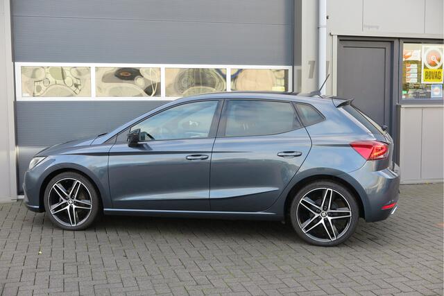 Seat IBIZA 1.0 TSI 95PK FR Limited Edition, Virtual Cockpit , Beats audio , Led verlichting, Camera, Stoelverwarming, Navi, Alcantara bekleding ,Cruise control, etc. .