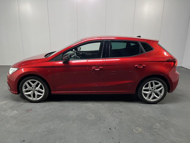 Seat IBIZA 1.0 EcoTSI FR / BEATS AUDIO/ FULL LINK/ PARK. SENSOREN + CAMERA/ RIJ-MODI/ NAVI/ 17" LMV/ LED/ CLIMA/ STOEL VERWARM.