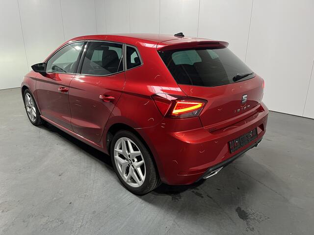 Seat IBIZA 1.0 EcoTSI FR / BEATS AUDIO/ FULL LINK/ PARK. SENSOREN + CAMERA/ RIJ-MODI/ NAVI/ 17" LMV/ LED/ CLIMA/ STOEL VERWARM.
