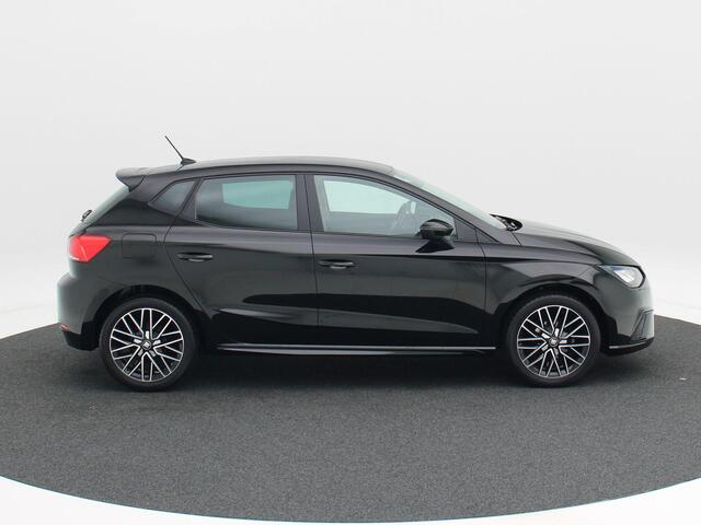 Seat IBIZA 1.0 EcoTSi 4.OH! Edition | Digitaal Dashboard | Stoelverwarming | CarPlay | Parkeersensoren | LED | 17 Inch | 23.914 Km!!