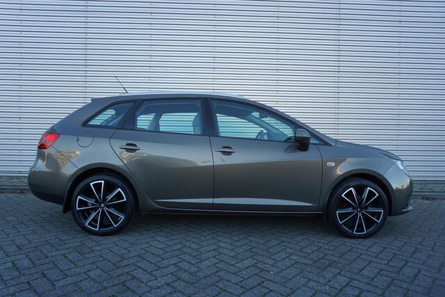 Seat IBIZA ST 1.0 EcoTSI Style Connect Airco / Navi / Cruise / Parkeersens. / Carplay / Trekhaak / Lm velgen / NAP