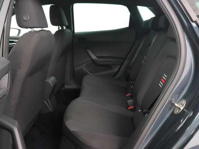 Seat IBIZA 1.0 TSI FR Intense | Trekhaak | Camera | Carplay | Navigatie | Climate control | Parkeerhulp | Cruise control