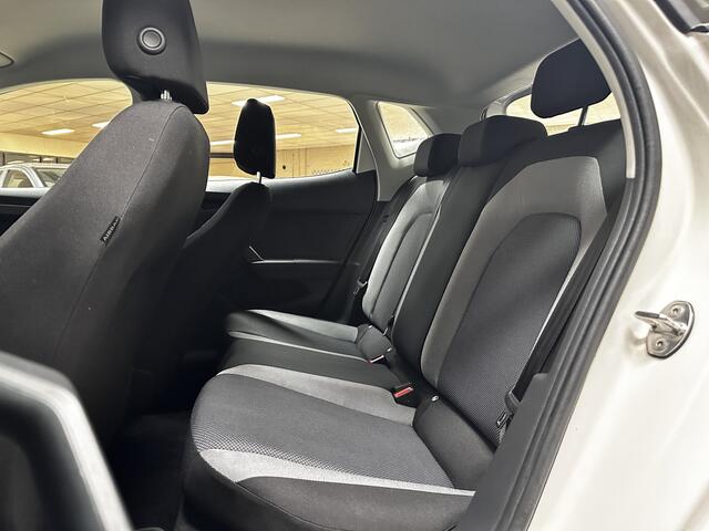 Seat IBIZA 1.0 TSI Style/ Apple + Android/ DAB+/ Clima/ Cruise/ Elek. pakkiet/ Isofix/ Bluetooth/ Multi. LEDER. Stuur/ Dagrijverl./ PDC.